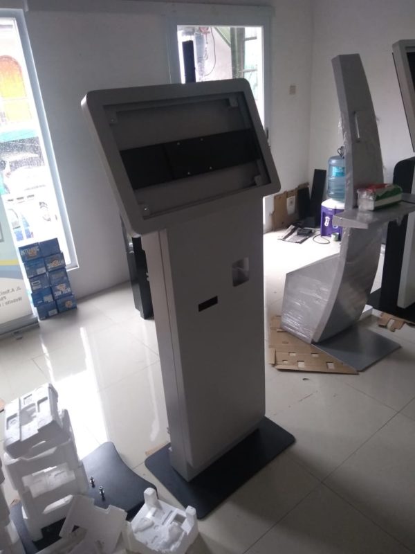 Mesin Anjungan Informasi DIgital Signage 24 Inchi Mukti Jaya Utama
